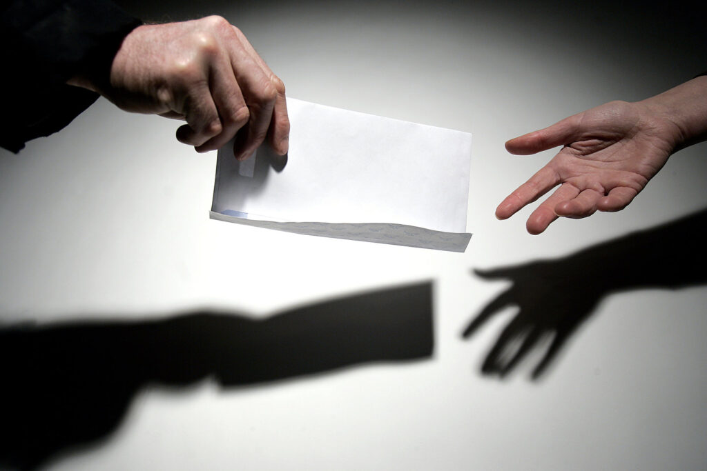 Теневая занятость создает риски для работников 1